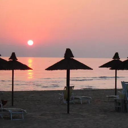 Apartamento Locazione Turistica Green Bay.10 Pineto