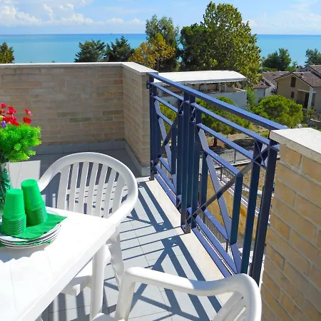 Locazione Turistica Green Bay.10 Apartamento Pineto